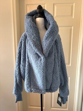 NWT Jill Martin cropped Sherpa jacket